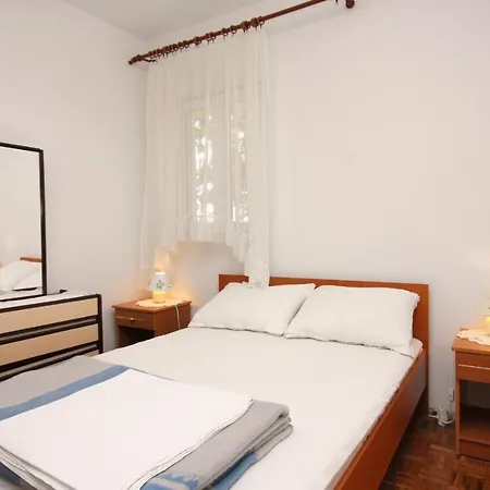 With A Parking Space Punat, Krk - 5350 아파트