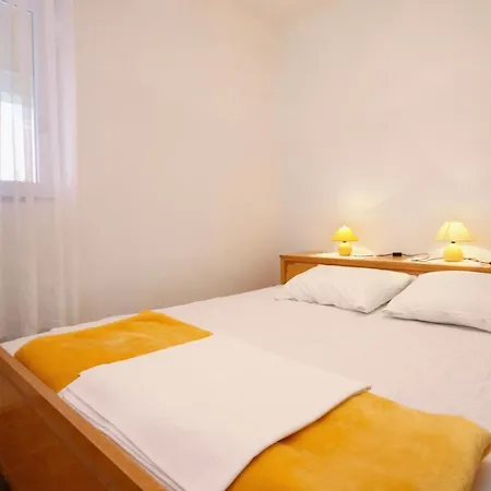 With A Parking Space Punat, Krk - 5350 *