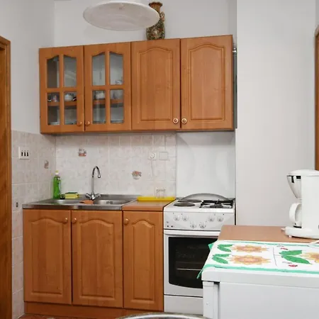 Apartments With A Parking Space Punat, Krk - 5350 Apartment *